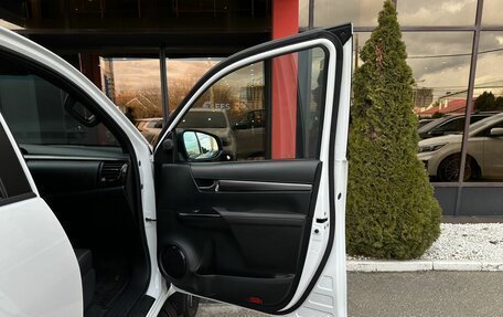 Toyota Hilux VIII, 2023 год, 6 600 000 рублей, 22 фотография