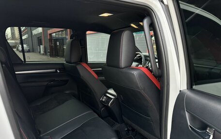 Toyota Hilux VIII, 2023 год, 6 600 000 рублей, 26 фотография