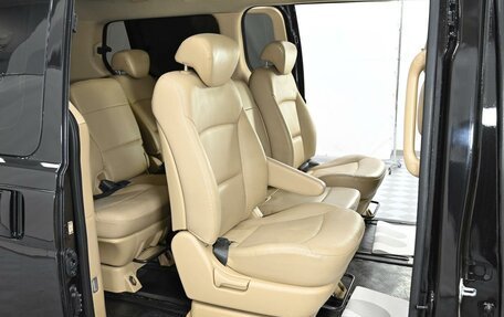 Hyundai Grand Starex Grand Starex I рестайлинг 2, 2010 год, 1 295 000 рублей, 9 фотография