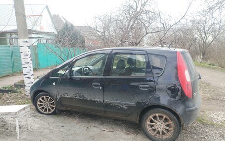 Mitsubishi Colt VI рестайлинг, 2005 год, 500 000 рублей, 4 фотография