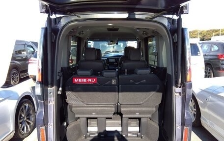 Honda Stepwgn IV, 2015 год, 1 750 000 рублей, 14 фотография