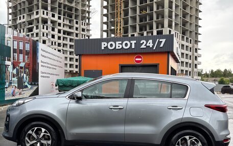 KIA Sportage IV рестайлинг, 2018 год, 2 000 000 рублей, 4 фотография