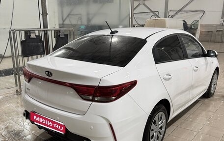 KIA Rio IV, 2021 год, 1 650 000 рублей, 5 фотография