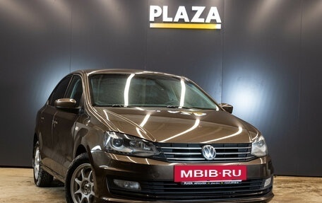 Volkswagen Polo VI (EU Market), 2015 год, 949 000 рублей, 2 фотография