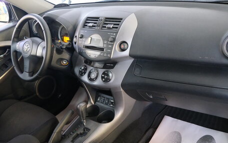 Toyota RAV4, 2006 год, 1 099 000 рублей, 16 фотография