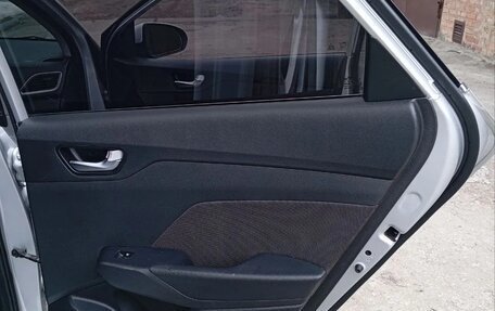 Hyundai Solaris II рестайлинг, 2018 год, 1 520 000 рублей, 6 фотография