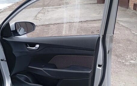 Hyundai Solaris II рестайлинг, 2018 год, 1 520 000 рублей, 7 фотография