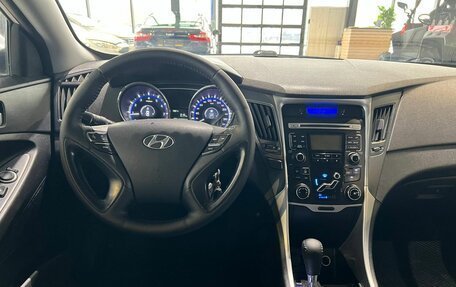 Hyundai Sonata VI, 2011 год, 980 000 рублей, 19 фотография
