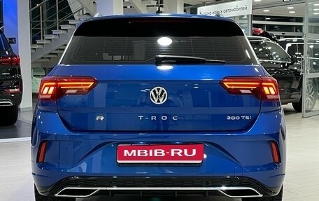 Volkswagen T-Roc I, 2020 год, 2 520 000 рублей, 2 фотография