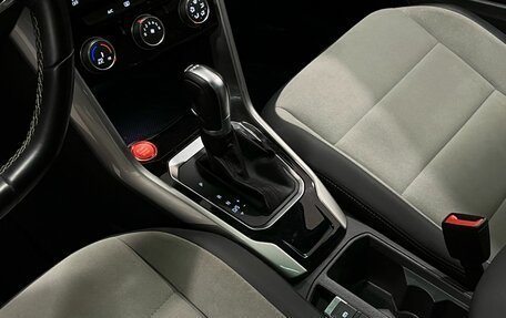 Volkswagen T-Roc I, 2020 год, 2 520 000 рублей, 18 фотография