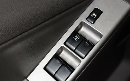 Nissan Pathfinder, 2005 год, 859 000 рублей, 24 фотография