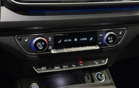 Audi Q5, 2025 год, 6 050 000 рублей, 12 фотография