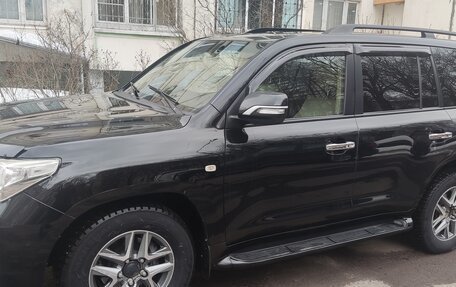 Toyota Land Cruiser 200, 2008 год, 3 300 000 рублей, 2 фотография