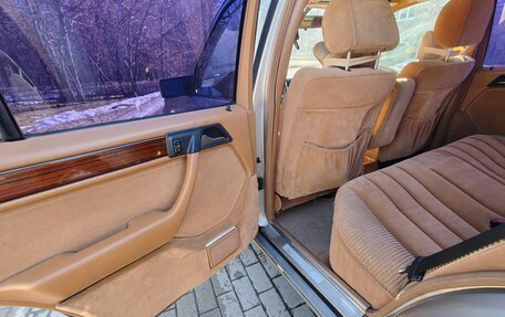 Mercedes-Benz E-Класс, 1994 год, 550 000 рублей, 12 фотография