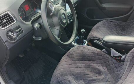 Volkswagen Polo VI (EU Market), 2012 год, 880 000 рублей, 15 фотография