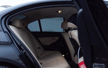 BMW 3 серия, 2016 год, 1 750 000 рублей, 18 фотография