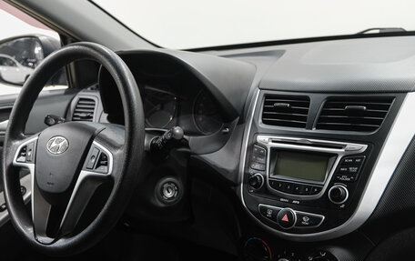 Hyundai Solaris II рестайлинг, 2011 год, 799 000 рублей, 18 фотография