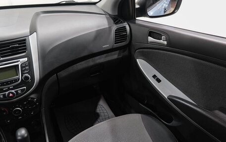 Hyundai Solaris II рестайлинг, 2011 год, 799 000 рублей, 16 фотография