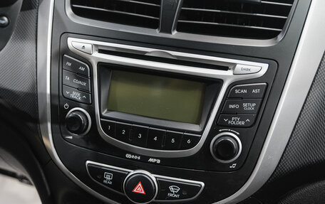 Hyundai Solaris II рестайлинг, 2011 год, 799 000 рублей, 22 фотография