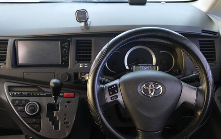 Toyota ISis I, 2010 год, 1 299 000 рублей, 12 фотография