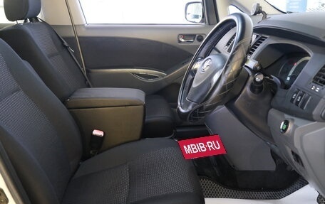 Toyota ISis I, 2010 год, 1 299 000 рублей, 8 фотография