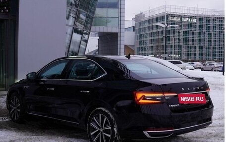 Skoda Superb III рестайлинг, 2025 год, 3 400 000 рублей, 4 фотография