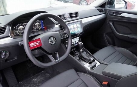 Skoda Superb III рестайлинг, 2025 год, 3 400 000 рублей, 5 фотография