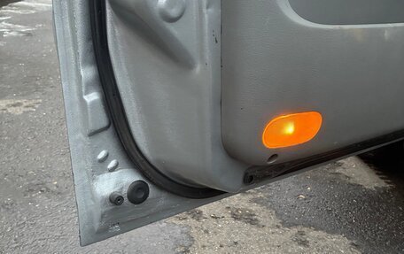 KIA Carnival III, 2003 год, 600 000 рублей, 11 фотография