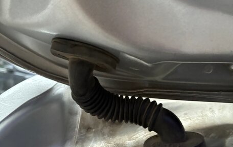 KIA Carnival III, 2003 год, 600 000 рублей, 23 фотография