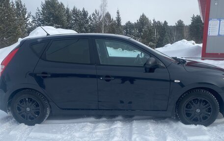 Hyundai i30 I, 2010 год, 630 000 рублей, 2 фотография