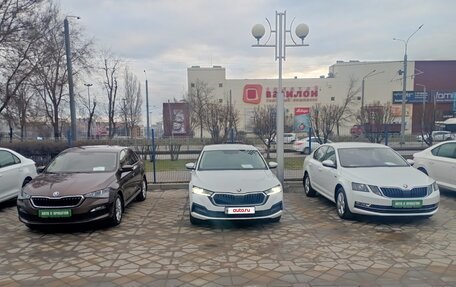 Skoda Octavia IV, 2021 год, 2 250 000 рублей, 2 фотография