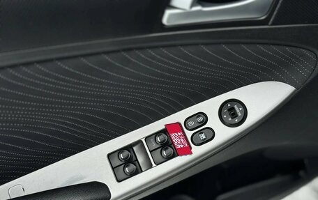 Hyundai Solaris II рестайлинг, 2015 год, 885 000 рублей, 11 фотография