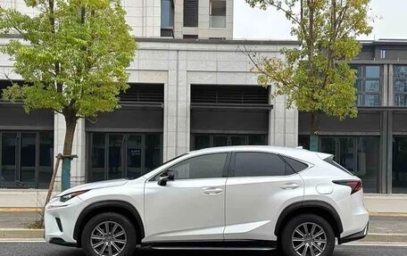 Lexus NX I, 2021 год, 2 680 000 рублей, 3 фотография