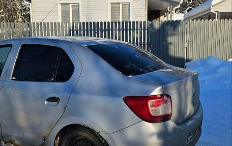 Renault Logan II, 2015 год, 385 000 рублей, 3 фотография