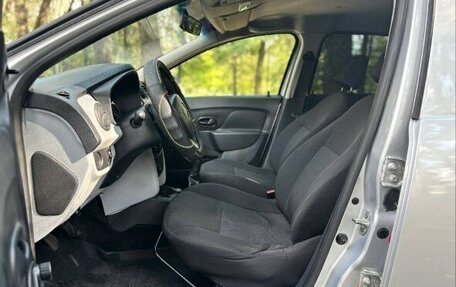 Renault Logan II, 2015 год, 385 000 рублей, 8 фотография