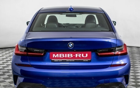 BMW 3 серия, 2019 год, 3 870 000 рублей, 6 фотография