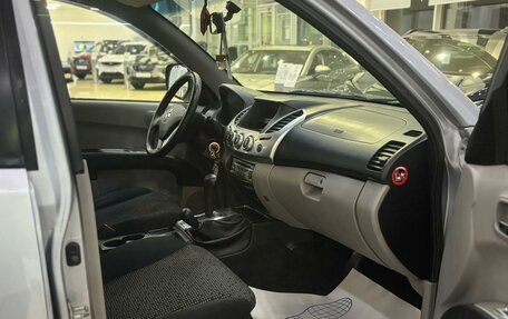 Mitsubishi L200 IV рестайлинг, 2012 год, 1 475 000 рублей, 9 фотография