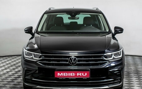 Volkswagen Tiguan II, 2021 год, 3 690 000 рублей, 2 фотография