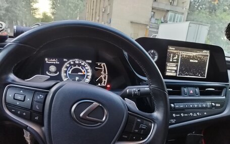 Lexus ES VII, 2021 год, 3 750 000 рублей, 7 фотография