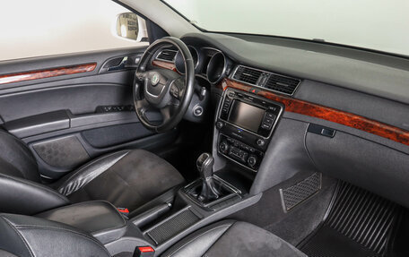 Skoda Superb III рестайлинг, 2012 год, 1 129 000 рублей, 12 фотография