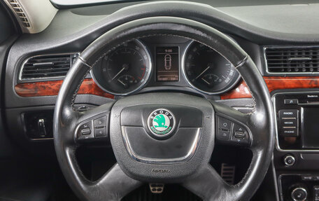 Skoda Superb III рестайлинг, 2012 год, 1 129 000 рублей, 16 фотография