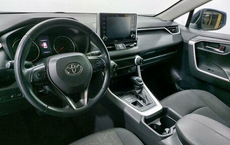 Toyota RAV4, 2021 год, 3 049 000 рублей, 10 фотография