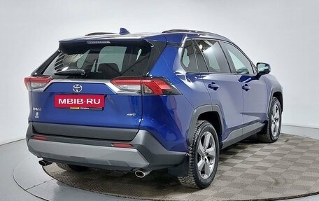 Toyota RAV4, 2021 год, 3 049 000 рублей, 5 фотография
