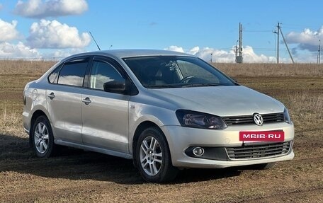 Volkswagen Polo VI (EU Market), 2012 год, 700 000 рублей, 4 фотография
