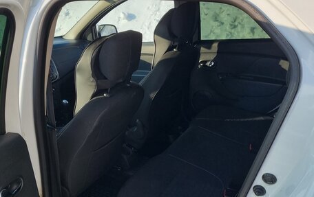 Renault Logan II, 2014 год, 1 200 000 рублей, 15 фотография