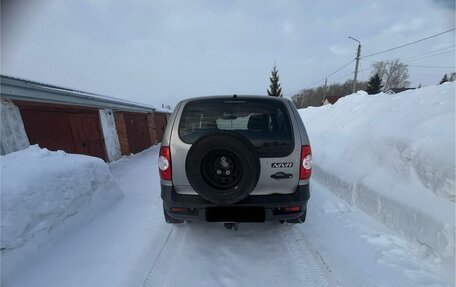 Chevrolet Niva I рестайлинг, 2017 год, 670 000 рублей, 8 фотография