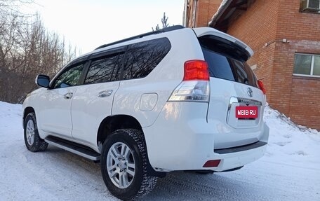 Toyota Land Cruiser Prado 150 рестайлинг 2, 2009 год, 2 850 000 рублей, 13 фотография