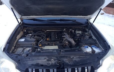 Toyota Land Cruiser Prado 150 рестайлинг 2, 2009 год, 2 850 000 рублей, 22 фотография