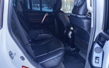 Toyota Land Cruiser Prado 150 рестайлинг 2, 2009 год, 2 850 000 рублей, 31 фотография