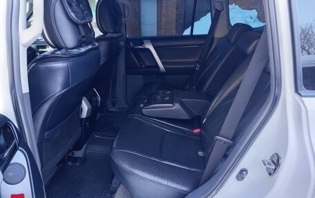 Toyota Land Cruiser Prado 150 рестайлинг 2, 2009 год, 2 850 000 рублей, 34 фотография